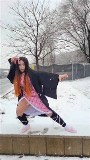 Just enjoying a snow day by cosplaying and doing Nezuko's Blood Demon Art (BDA) is Exploding Blood