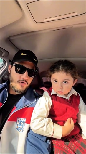 Guluna nay traffic signal rules samjhain 😂