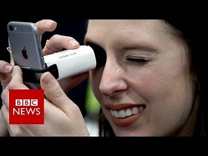 The glasses test you can do at home - BBC News