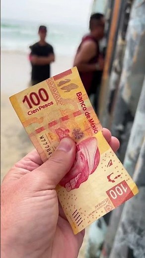 American Learns Hard Lesson About Peso Exchange Rate at Mexico Border
