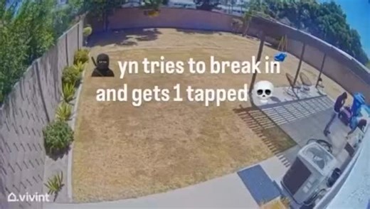 @e1pk on Instagram: "... 荷兰利用动能路面将车辆通行转化为电能。这些路面嵌入压电晶体和感应线圈，捕捉来自汽车、自行车轮胎的振动和压力。当车辆驶过时，重量和速度会对路面产生动态载荷。路面会微幅变形，从而引发机械应力。内置的压电材料将这种应力转化为电能，同时电磁感应捕捉滚动动能。每辆车通过时产生微量电荷，而高速公路上数万车辆累积就能生成足够电力驱动路灯、交通信号和充电站。在鹿特丹港附近的高流量路段，每天约有 5 万辆车为系统贡献能量。这些电能可储存于电池或实时并网，减少化石燃料依赖，并推动智能交通基础设施。这种技术将日常交通转化为可靠的可再生能源 #荷兰 #知识 #事实 #你知道吗 #推荐 #科技 #创新 #能源 #可持续 #实验 #热门"