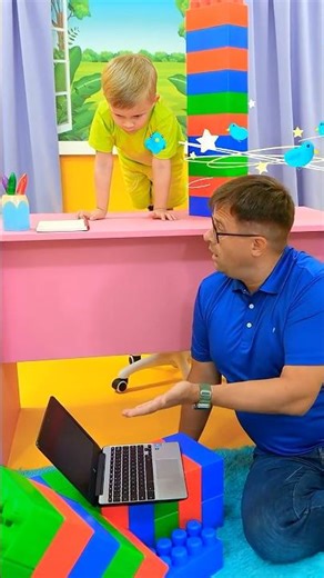 Upsss… ¡Oliver no debía jugar ahí! 💻😳