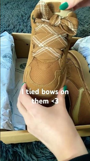 Unboxing ugg Lowmels in chestnut 🤍 #uggs #ugglowmels #unboxing #uggboots