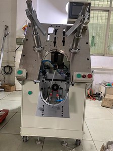 [Hot Item] Machine d'insertion de bobines servo automatiques pour une production de moteurs efficace