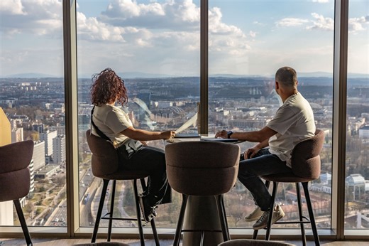 Takie widoki są z najwyższego budynku w Krakowie. Każdy może to zobaczyć ze szczytu Unity Tower
