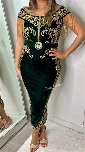 Caftan, takchita, karakou, fergani, chouïa et blousa✨ on Instagram: "✨ nouveau badroune vert foncé brodé or disponible en location 📲sms au 0601266008 pour les prise de rdv d’essayage #hanalocation #karakoumoderne#karakou#karakoumoderne#badroune_algérois"