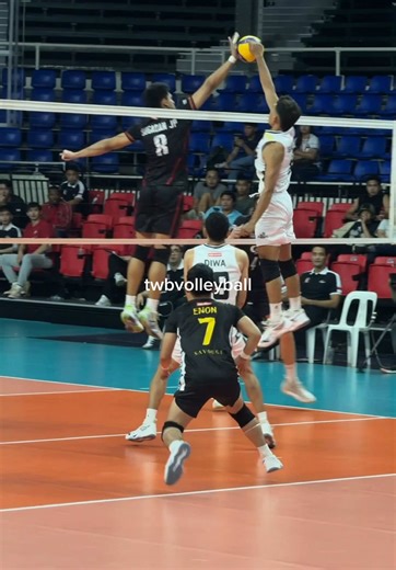 JP Bugaoan's Impressive One-Hand Block Reaction