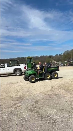 JOHN DEERE 4X6 GATOR