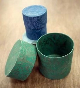 SHAPED PAPER BOXES! Boxes come in all shapes and sizes, with lids, compartments, and drawers. In this daylong workshop you'll learn the mechanics of folded boxes and make several different styles from custom made templates (cake box, matchbox with drawer. square box with lid, and many others). We’ll discuss how to modify patterns for folded boxes and what papers and adhesives work best. SUN 11/13, 2016 :: 9:30 AM to 5:30 PM at San Francisco Center for the Book with Instructor Rhiannon Alpers Fin