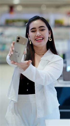 Pre-book the all-new Infinix Note Edge at LuLu Stores and be among the first to experience elegance that meets power. Pre-book from 22nd to 28th January, and the device will be available in stores from 29th January. Pre-book now and enjoy exclusive gifts worth SAR 459, including X Buds 3 Lite, Note Edge Saudi Edition Case, and 180 Days VIP Screen Warranty. #InfinixNoteEdge #LuLuStores #PreBookNow #TechUpgrade #SmartphoneLaunch | Lulu Saudi Hypermarkets- Eastern Province لولو هايبر ماركت المنطقة 