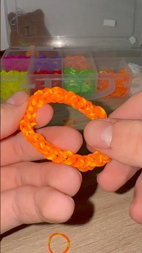 DIY: How to Make a Rubber Band Bracelet Without a Loom #loombands #rainbowloom #diybracelet