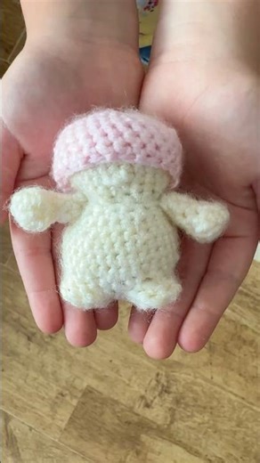 Make your own crochet Book Bag Buddy! 🧶 Full pattern in the description! #crochet #diygifts