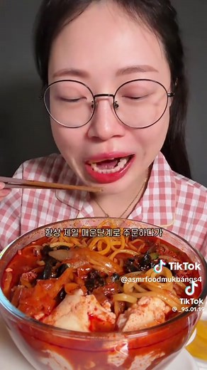 noodles pt.5 @잘먹는 입큰언니 @aliviadonai @Michael Finch #mukbang #mukbangfoodasmr #asmr #noodle #CapCut