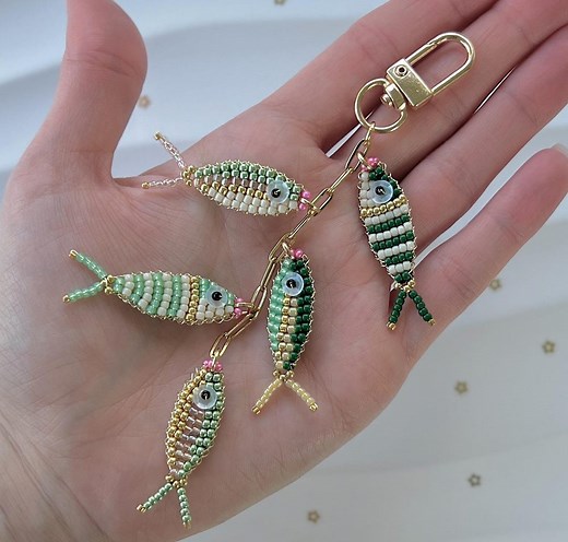 Beaded Fish Bag Charm or Keychain – Gold Chain With 5 Hand-beaded Fish - Etsy
