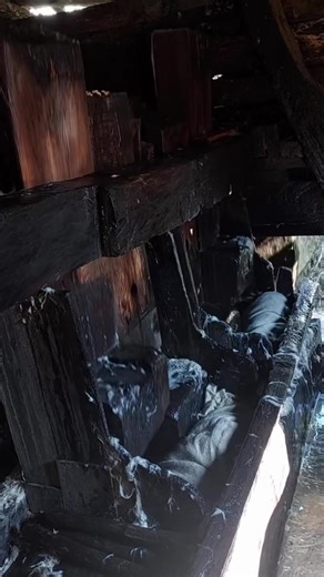 What survives the current? In the hinterlands of Romania, where brooks carve their stubborn signatures into stone, the piua mutters like an antique oracle, translating river force into fabric. Here, pasla is not merely felted wool, it is weather condensed into cloth, a topology of patience. The wheel turns with ecclesiastical gravity, the hammer descends with the inevitability of a verdict, and fleece, once wild on the backs of sheep grazing beneath Carpathian skies, submits to an alchemy older 