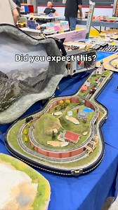 A full Z scale railway built inside a guitar case. Details matter. 🎸🚆 #ZScale #ModelRailroad #Diorama #MiniatureBuild #ModelTrainCommunity | ModelTrain HO