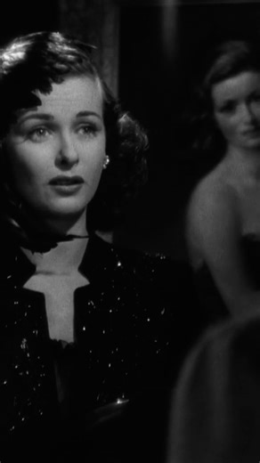 The beautiful Joan Bennett meeting Edward G. Robinson in THE WOMAN IN THE WINDOW (1944). Currently streaming for free on the Roku Channel, and on Screenpix with a subscription. THE WOMAN IN THE WINDOW (1944) Professor Richard Wanley (Edward G. Robinson) meets Alice (Joan Bennett) while admiring her portrait, and accepts her invitation for a drink. When her lover arrives in a jealous rage, a moment of self-defense becomes a murder. But the real danger comes from the one person who saw it all: a c