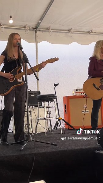 Crazy On You Performance with Nancy Wilson