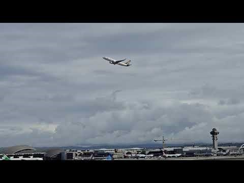 ✈️ ​Morning Aircraft Departures at LAX | United & Fiji Airways Boeing 737s