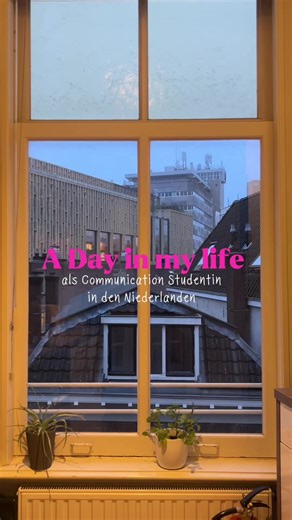 Return of the Vlogs: University Life and Communication