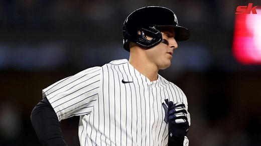 “Guess she won’t be running that much this year” "Last night's game really put her to the test" – MLB fans react to New York Yankees fan claiming to run a mile for every run they score after heavy defeat against Twins