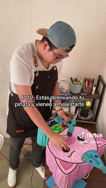 Es que en esta parte cualquier error es CRÍTICO 🫣 entiéndan a sus amigos piñateros 🤣 #piñatyparty #piñatas #piñateros #loquecallamoslospiñateros #humor