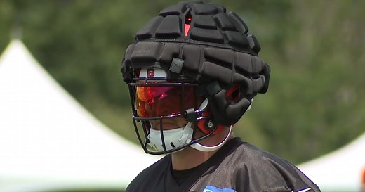 What are players wearing on their helmets at training camp? NFL requires 'Guardian Caps' for some positions