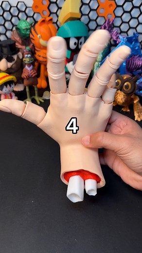 3D-Printed Flexi Hand. Join my subscriber community to get the STL file 💠 | Printsculptors