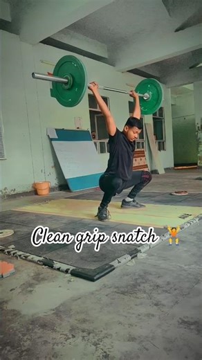 clean grip snatch 🏋️ #olmpicweightlifting #weightlifting #snatch #cleanjerk #strengthtraining #yt