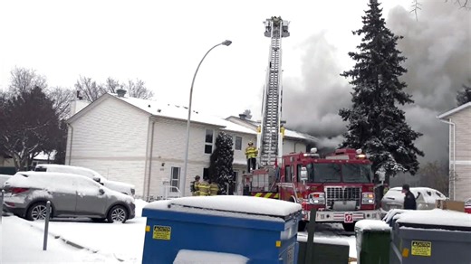 Fire destroys townhouse unit in north Edmonton
