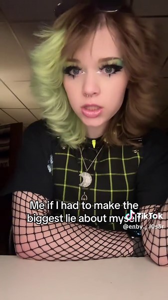 Understanding Alt Fashion and Fluffy Hair Styles