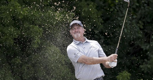 Pro golf: Jerry Kelly continues strong play, leads PGA Tour Champions season opener