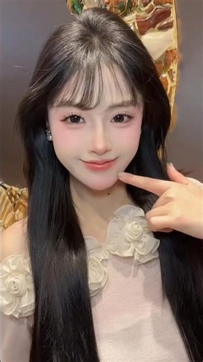 Butterfly Bow Hairstyle for a Magical Everyday Look