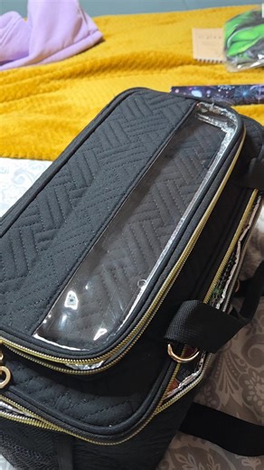 Pen Storage! I've tried several different methods for storing my markers and pencils! This is definitely the easiest way! #pen #colour #colourtok #tiktokmademebuyit #spotlight