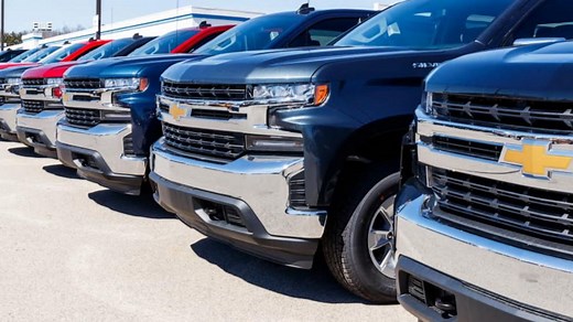 GM is planning on making new all-electric Chevrolet pickup trucks