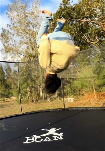 They really challenged me like I ain’t the original source. Baby I might be 35 but don’t ever forget who you got that athleticism from. Can I still do a back handspring? Yes. Can I do it without peeing a little? That part is between me and God. But um Respect your roots 😂❤️ #humor #mom #kids #challenge #trampoline