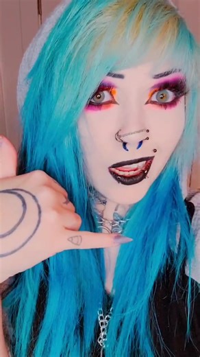 @cheekyhippie and I just being hot girls, doing hot girl shiiiii