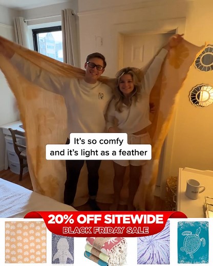 20% OFF SITEWIDE✨ Stock up on your favorite bath, beach, ponchos, bundles and blankets. Hurry before styles sell out! ⏳ | Sand Cloud