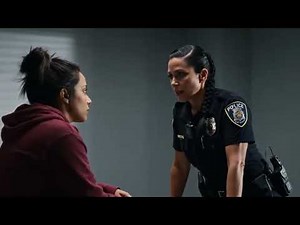 Lesbian tongue kissing / Hot lesbian kiss