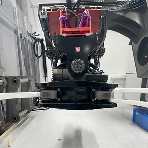 The new OilQuick grapple module, GM950, undergoing rigorous testing at the headquarters. For more information check out our website. OilQuick #grapple #euquipment #madeinsweden #excavatoroperator #excavators | Maskinkanalen