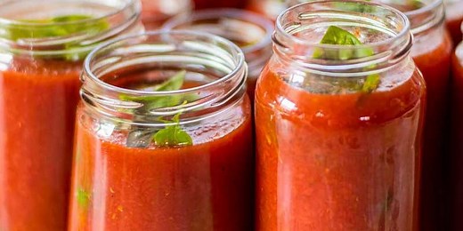 Can You Freeze Pizza Sauce? 3 Freezing Methods - Pantry Tips