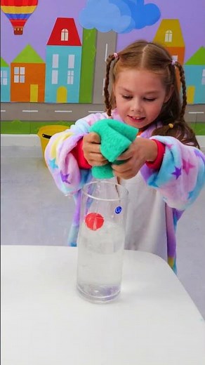 OOPS! 😂 Soaked but FUN — SPONGE RUN GAME for KIDS! 🧽💦🎈 #shorts #challenge