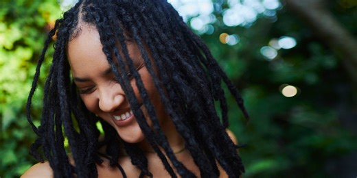 Everything To Know About Invisible Locs, According To Stylists