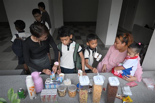 Mother of six gives free breakfast to neighbourhood kids