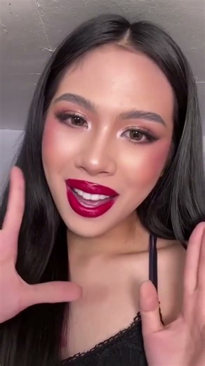 The Secret to a Flawless Red Pout ✨ #shorts #redlipstick #makeupapplication #beautytips