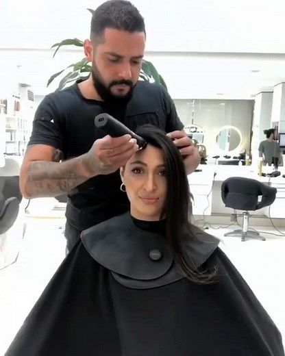 Extreme hair transformation - girls shaves her head in the salon (HD remaster)