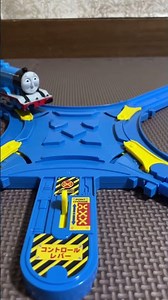 ゴードンVSトーマス トップハムハット卿が巻き込まれる！#shorts プラレール きかんしゃトーマス バトル Plarail Thomas and friends VS Gordon