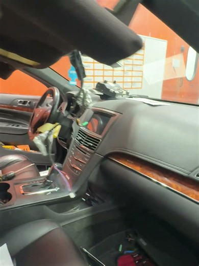 Lincoln MKT TPMS MODULE LOCATION