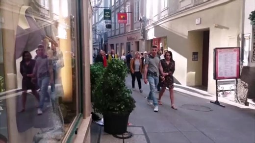 Bushman Prank in Salzburg #witzigevideos #salzburg #funny #funnyvideos #funnypranks #prank #scareprank #bushman #bushmanprank