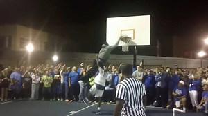 #TBT: When Nerlens Noel was the KING of the University of Kentucky! 󾍘󾍘󾍘 MORE Team Flight Brothers: World's Best Dunkers → http://bit.ly/1PJkGtc | Whistle Sports